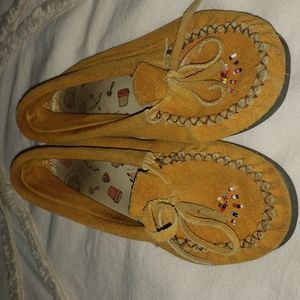 Girls Suede Moccasins 2